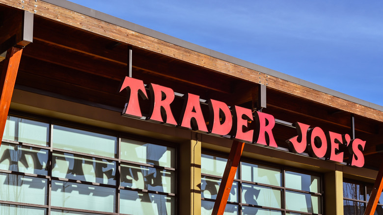 Trader Joe's sign