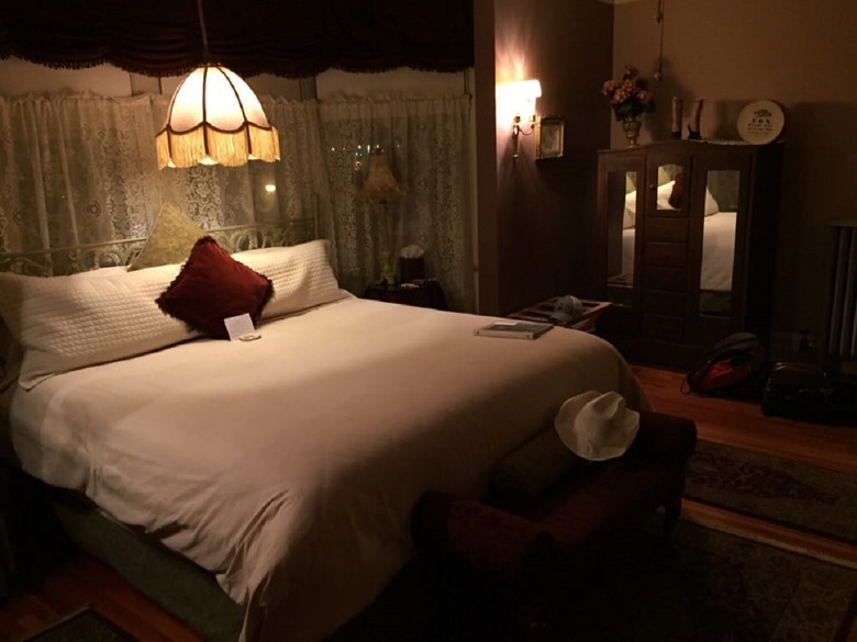 Indiana: The Oliver Inn (South Bend) 