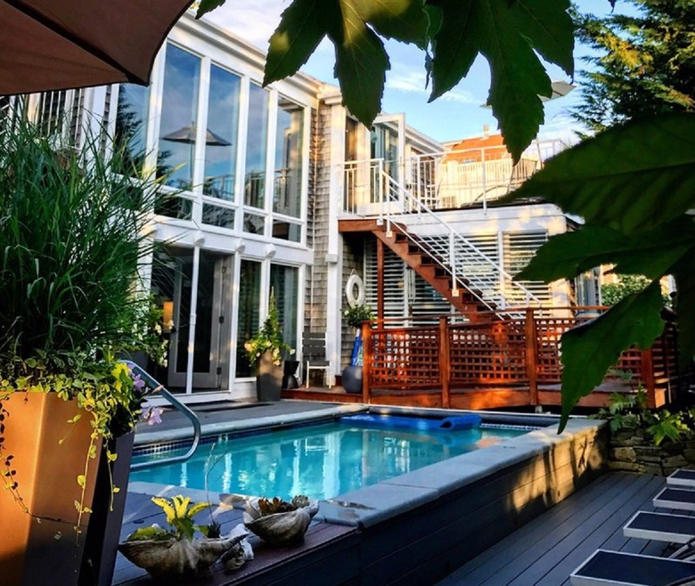 Massachusetts: 8 Dyer Hotel (Provincetown)