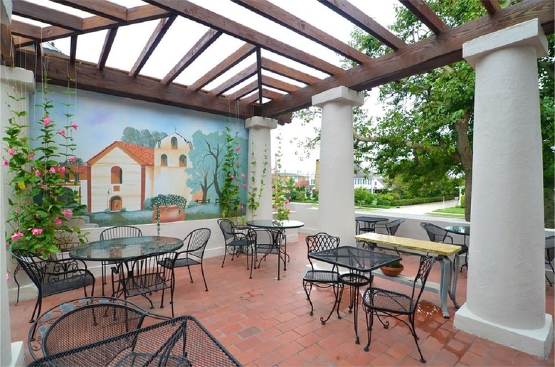 New Jersey: The Mission Inn (Cape May)