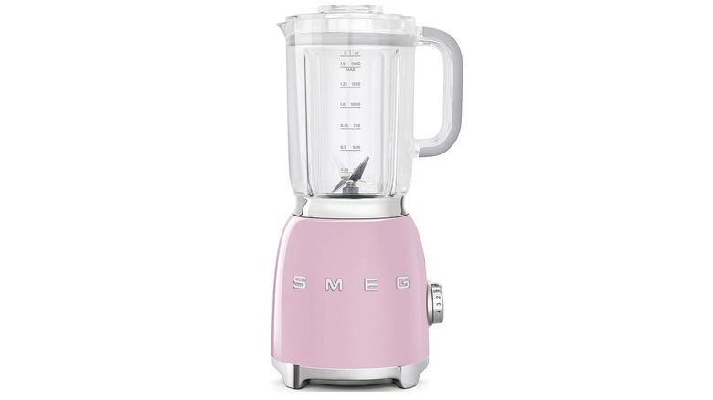 Smeg pink blender