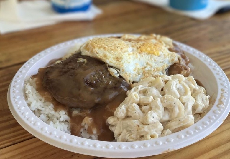 Hawaii: Loco Moco, Rainbow Drive-In (Honolulu)