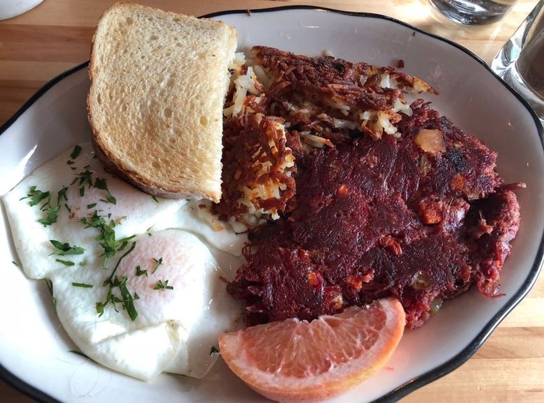 Maine: Corned Beef Hash, Hot Suppa (Portland) 