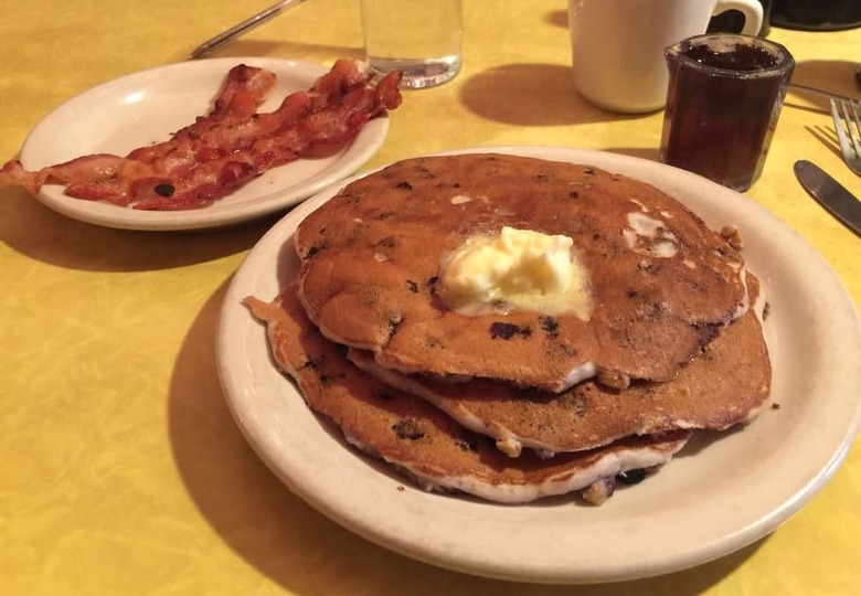 Minnesota: Pancakes, Al's Breakfast (Minneapolis) 