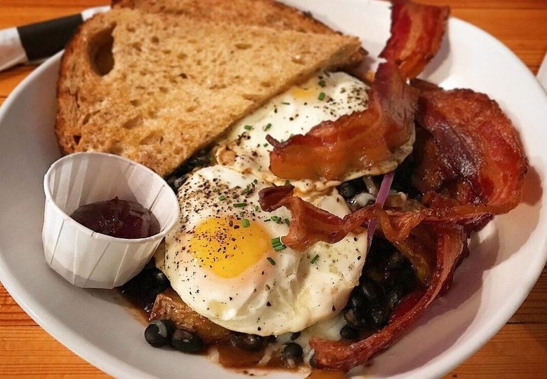 Missouri: Mud Slinger, The Mud House (St. Louis)