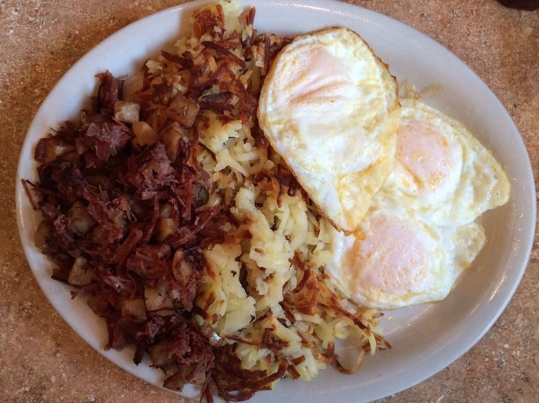 Montana: Corned Beef Hash and Eggs, Steve's Café (Helena)
