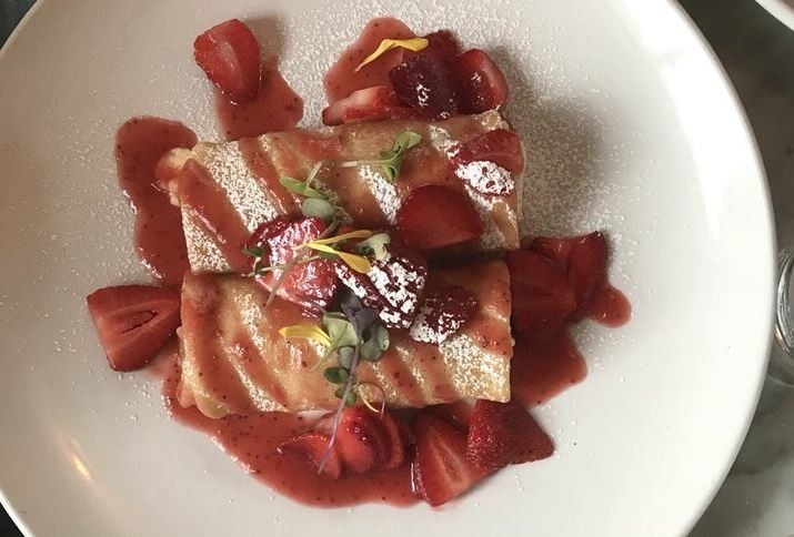 Ohio: Strawberry Blintzes, Blue Door Café (Cuyahoga Falls) 