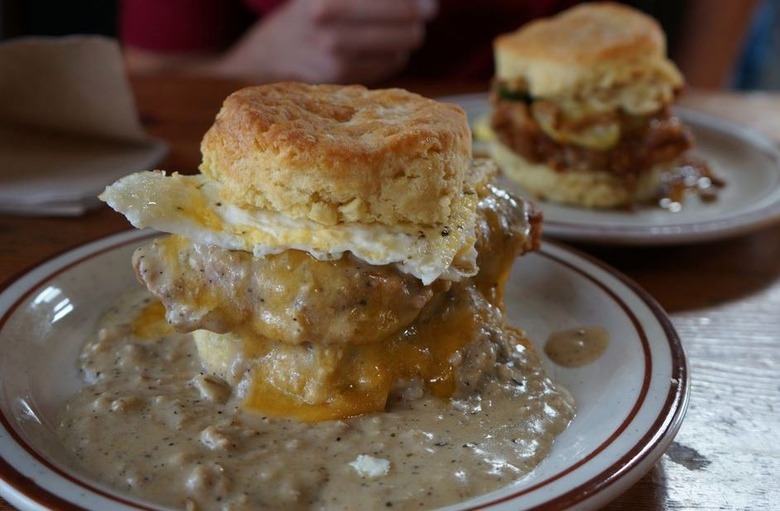 Oregon: Reggie Deluxe, Pine State Biscuits (Portland)