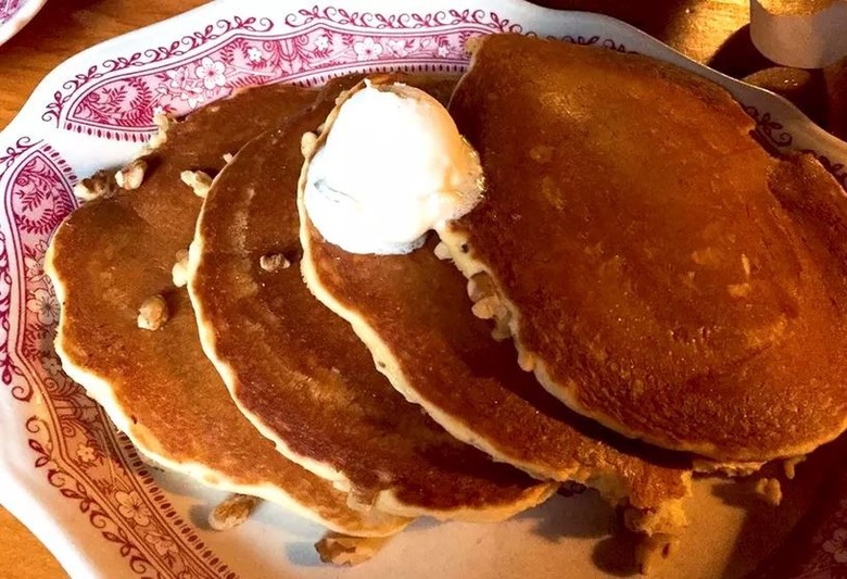 Vermont: Pancakes, Maple Sugar and Vermont Spice (Mendon)