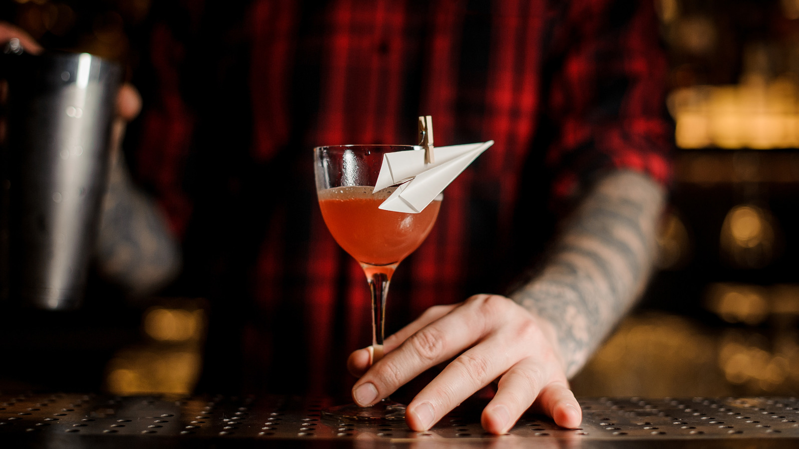 The Best Cheese To Pair With Your Paper Plane Cocktail, According To An Expert - Vimarsana News