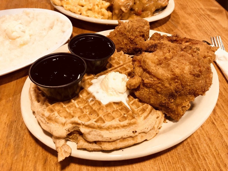 #4 Lo Lo's Chicken and Waffles, Phoenix