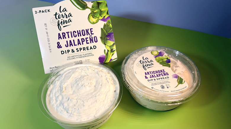 Open container and packaging of artichoke jalapeño dip