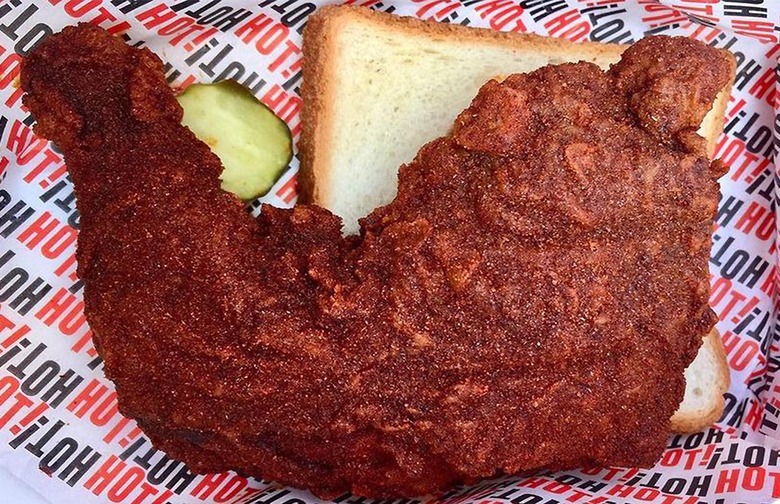 Best Fried Chicken: Howlin' Ray's (Los Angeles) 