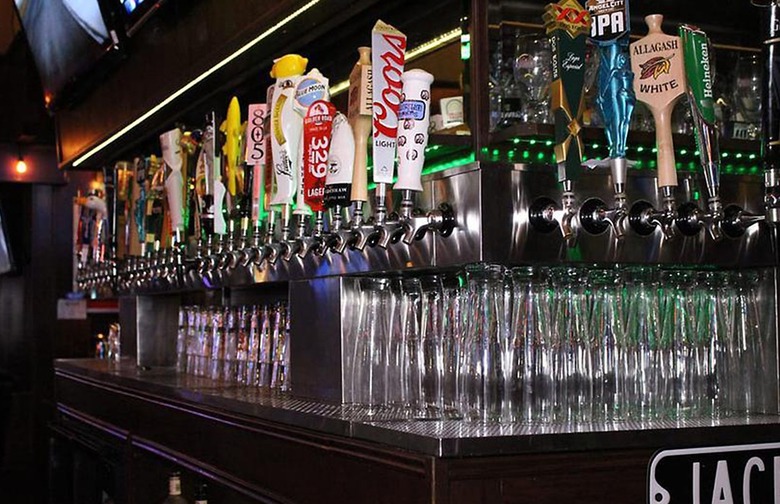 Best Sports Bar: 33 Taps (Los Angeles)
