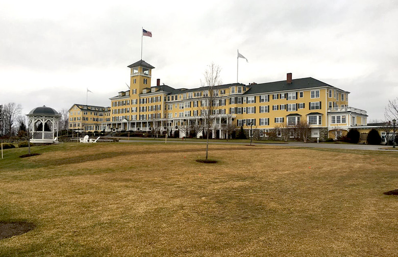 New Hampshire: Harvest Tavern, Whitefield