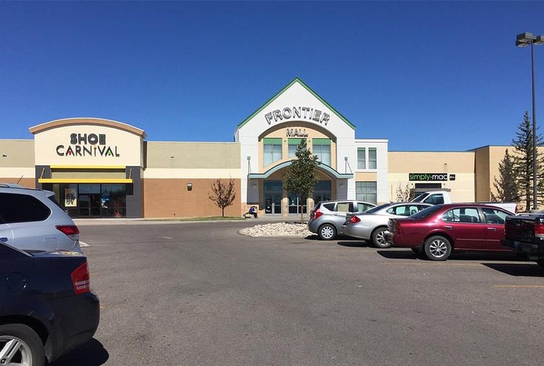 Wyoming: Frontier Mall, Cheyenne