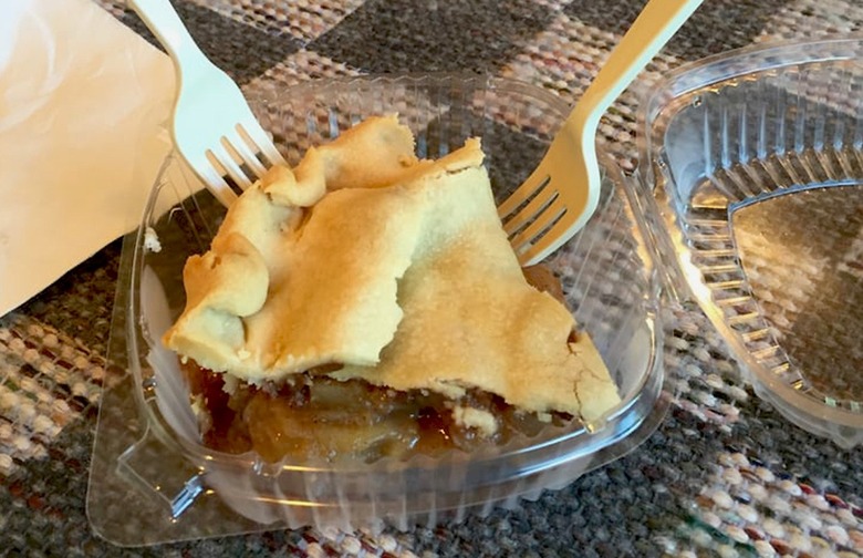 Vermont: Vermont Apple Pie Bakery Breakfast and Restaurant (Proctorsville)