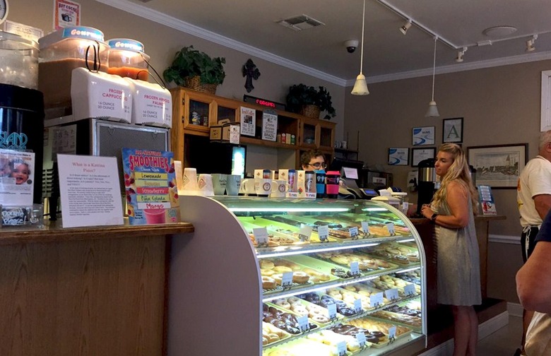  Mississippi: The Tatonut Shop, Ocean Springs