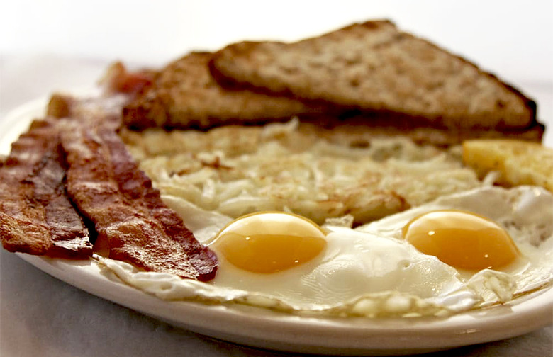 Michigan: Donckers (Marquette) 