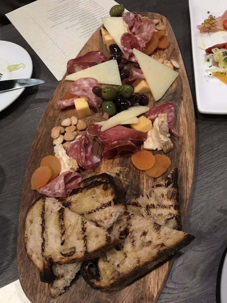 Hush Public House (Scottsdale, Arizona)