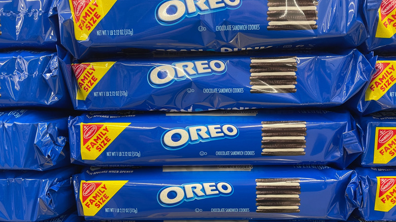 Packages of Oreo cookies