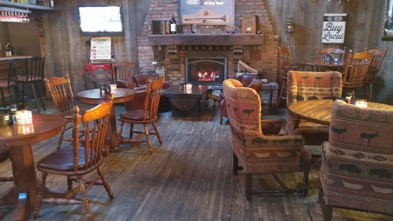 North Dakota: 40 Steak & Seafood (Bismarck) 