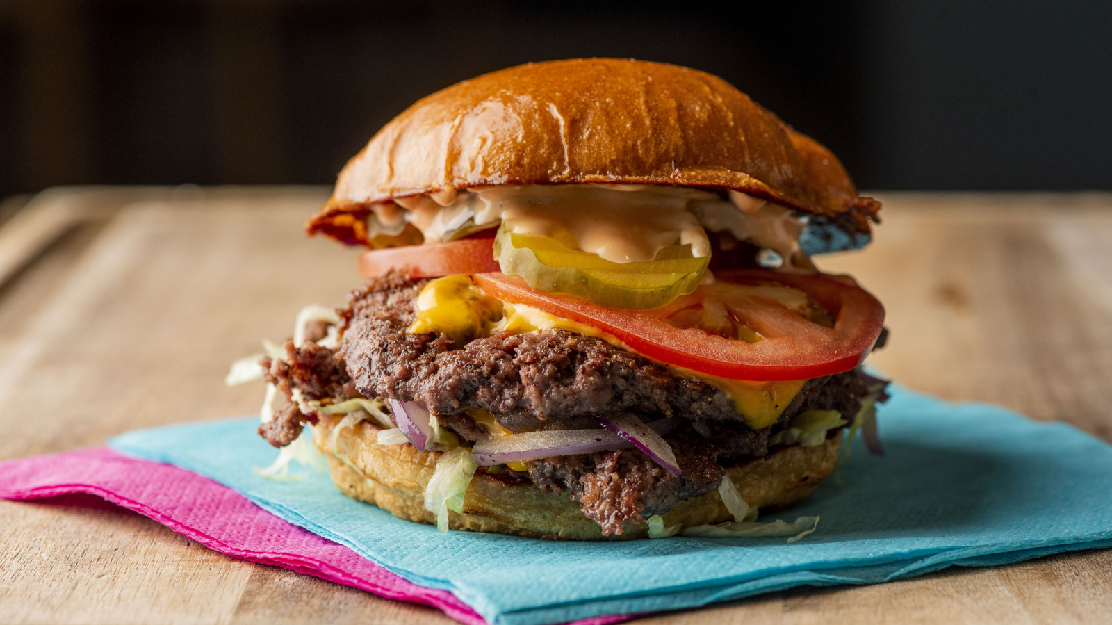 FoodWireDaily — The Best Store-Bought Hamburger Buns Come From This 100-Year-Old Brand
