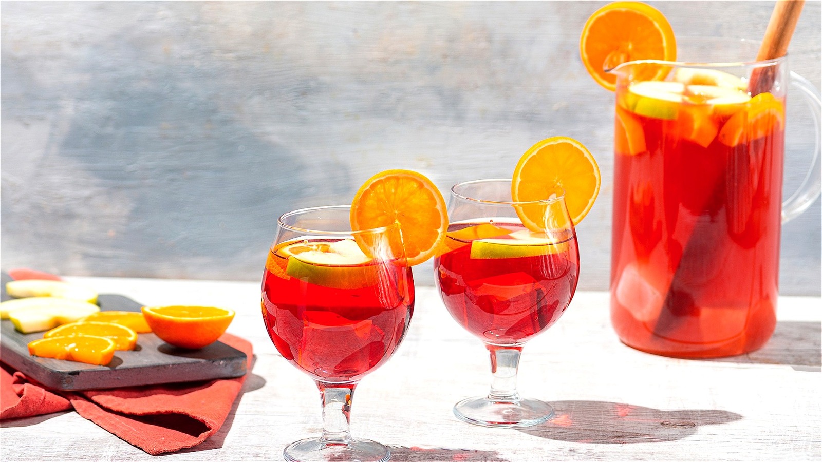 The Best Types Of Wine To Pick For Delicious Sangria