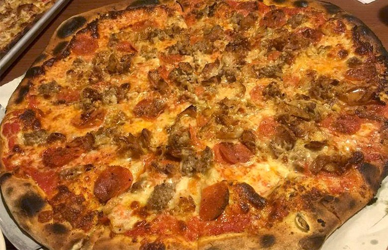 Italian Bomb, Modern Apizza (New Haven, Connecticut)