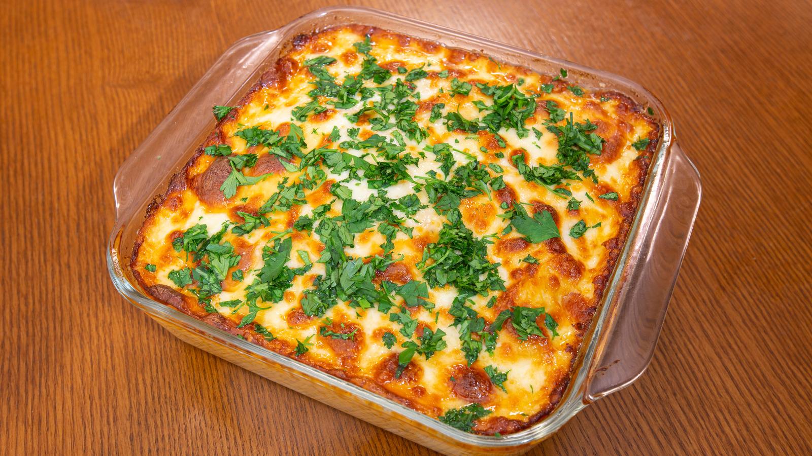 The Best Way To Clean Pyrex Dishes And Get Rid Of Those Tough Stains