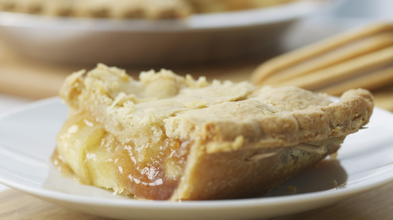 slice of apple pie