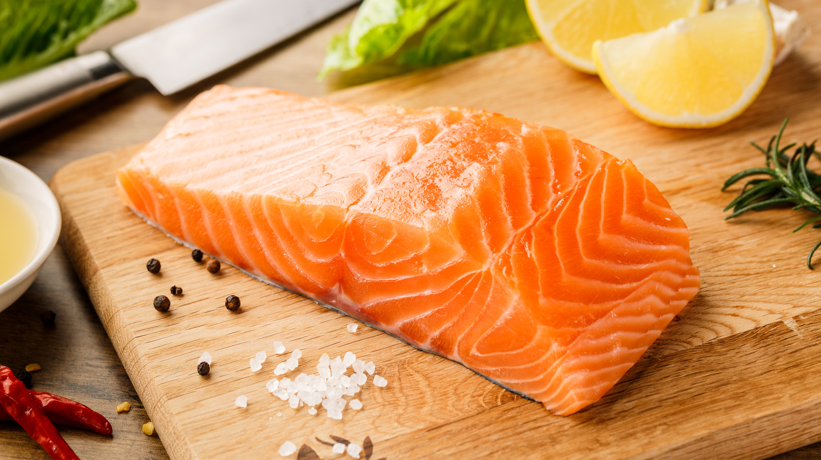 The Biggest Mistake You're Making When Cooking Wild Salmon Vs Farmed - Vimarsana News