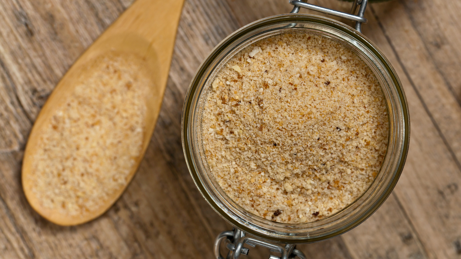 The Breadcrumb Hack For Seamlessly Removing Cake From The Pan - Vimarsana News