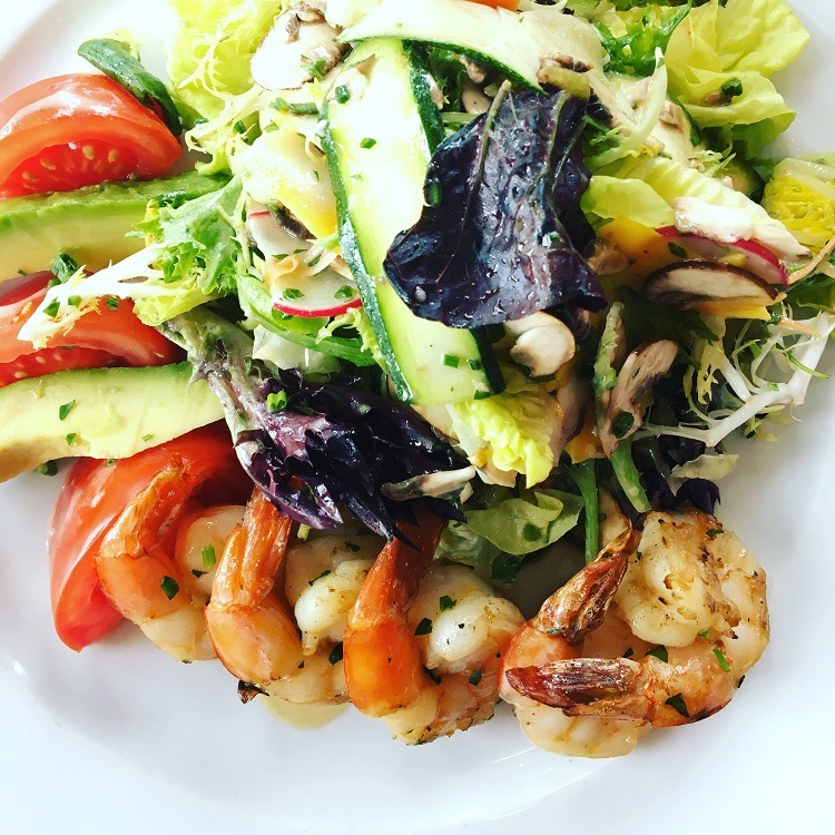 The Bungalow Hotel on the Jersey Shore Is Perfect for an Autumn Getaway