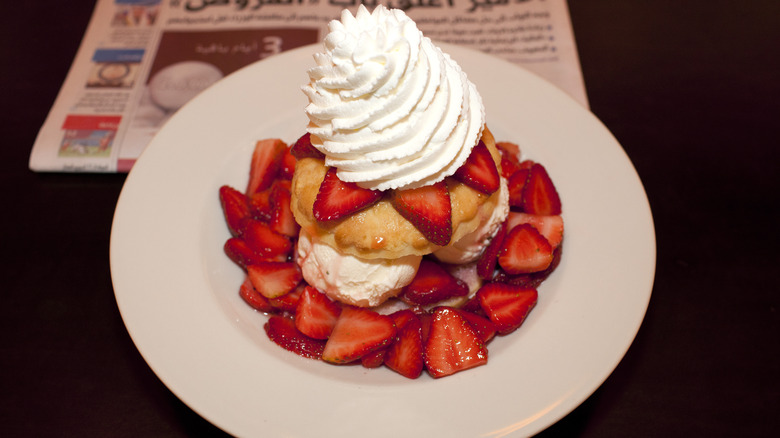 Strawberry-based dessert