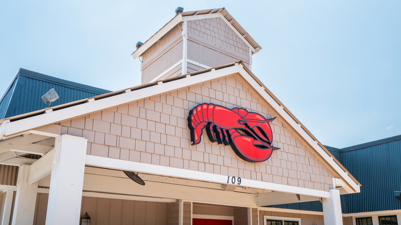 Red Lobster storefront during daytime