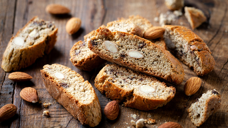 biscotti cookies on table with almonds
