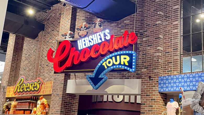 Hershey's Chocolate Tour sign