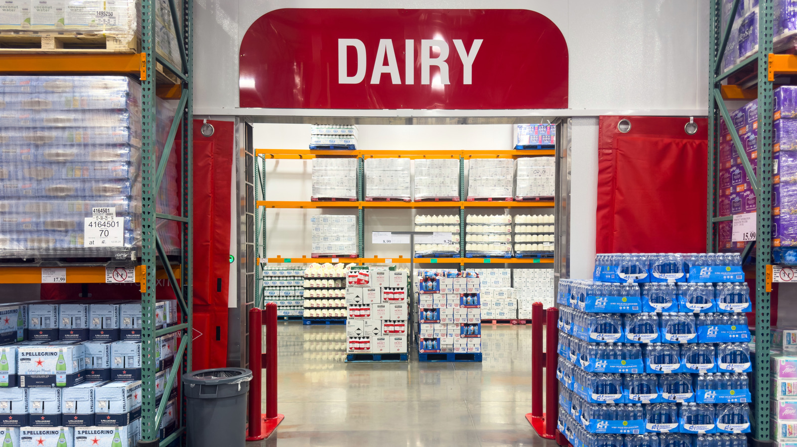 The Costco Kirkland Milk Shoppers Say Is A Cheap Fairlife Dupe