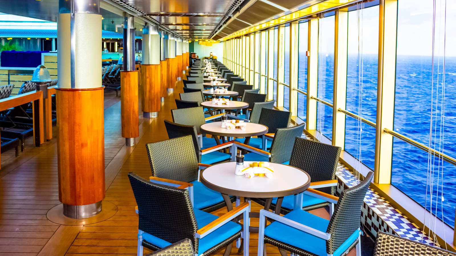 Why You Should Avoid Your Cruise S Raw Seafood Buffet