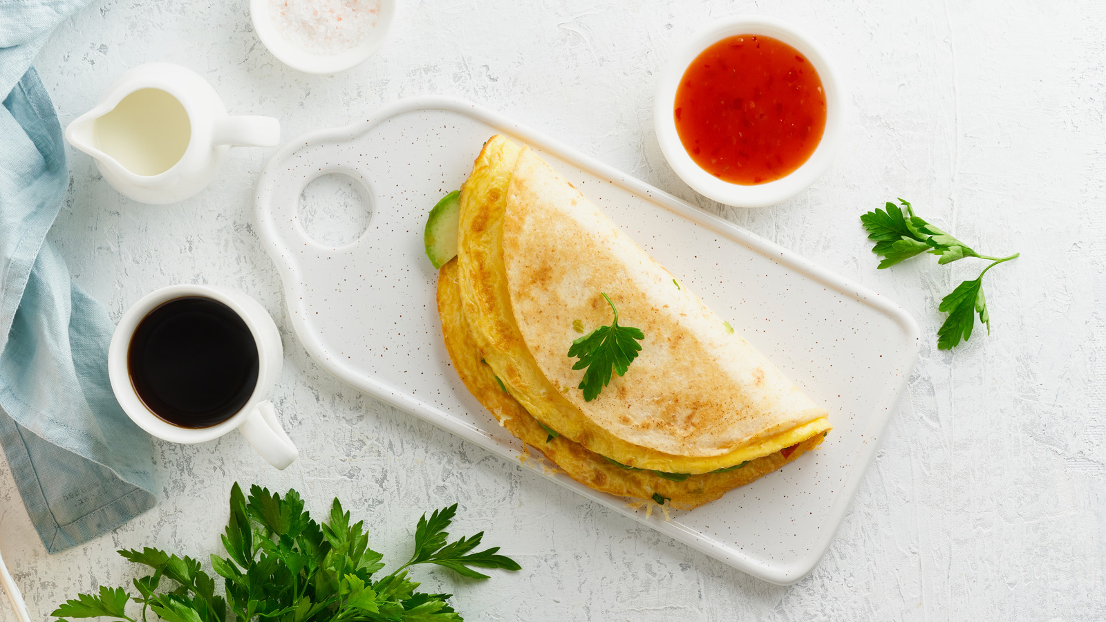 The Egg Tortilla Hack That's Perfect For Breakfast Wraps