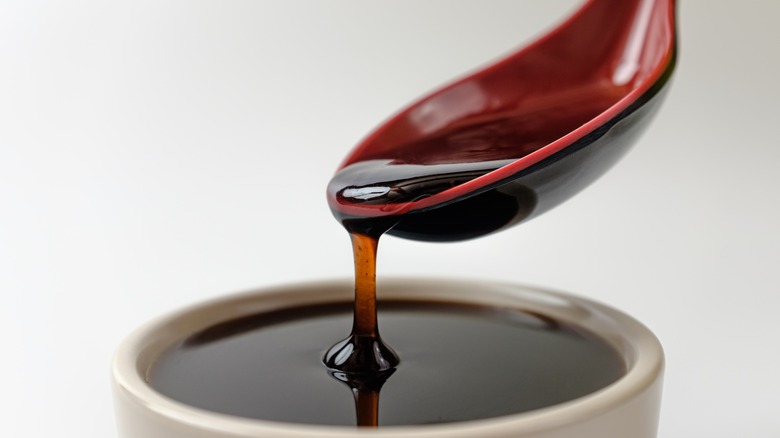 Soy sauce pouring