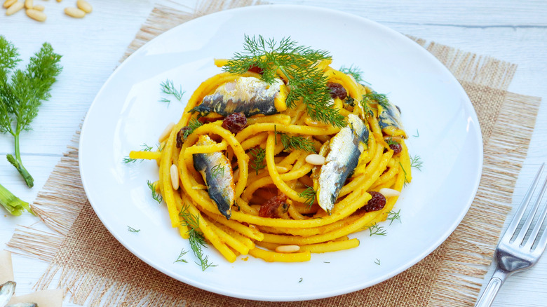 saffron pasta with dill 