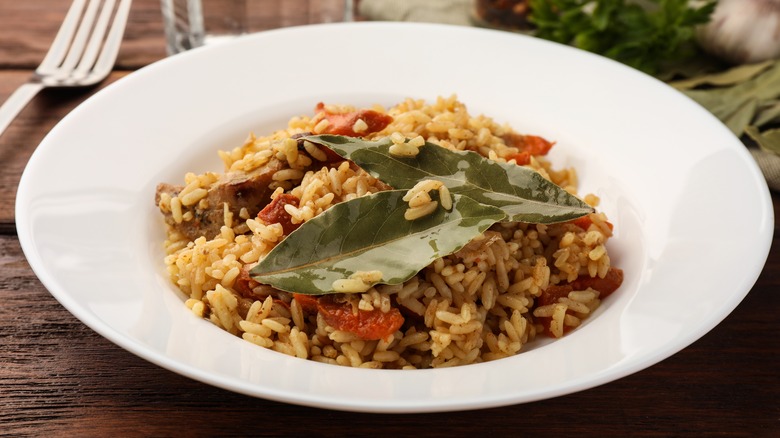 rice with bay leaves