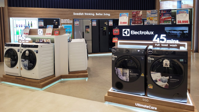 Washers and dryers in Electrolux show room