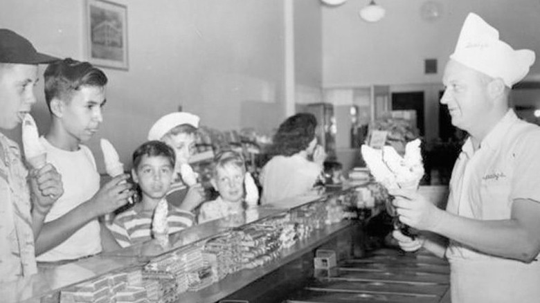 Isaly family dairy workers