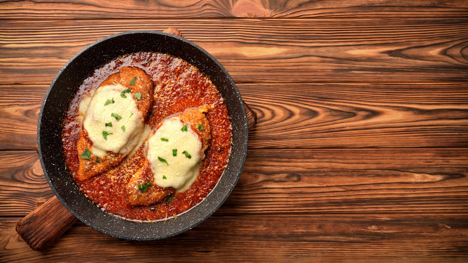 The Ingredient Swap You Need To Make For The Best Chicken Parm