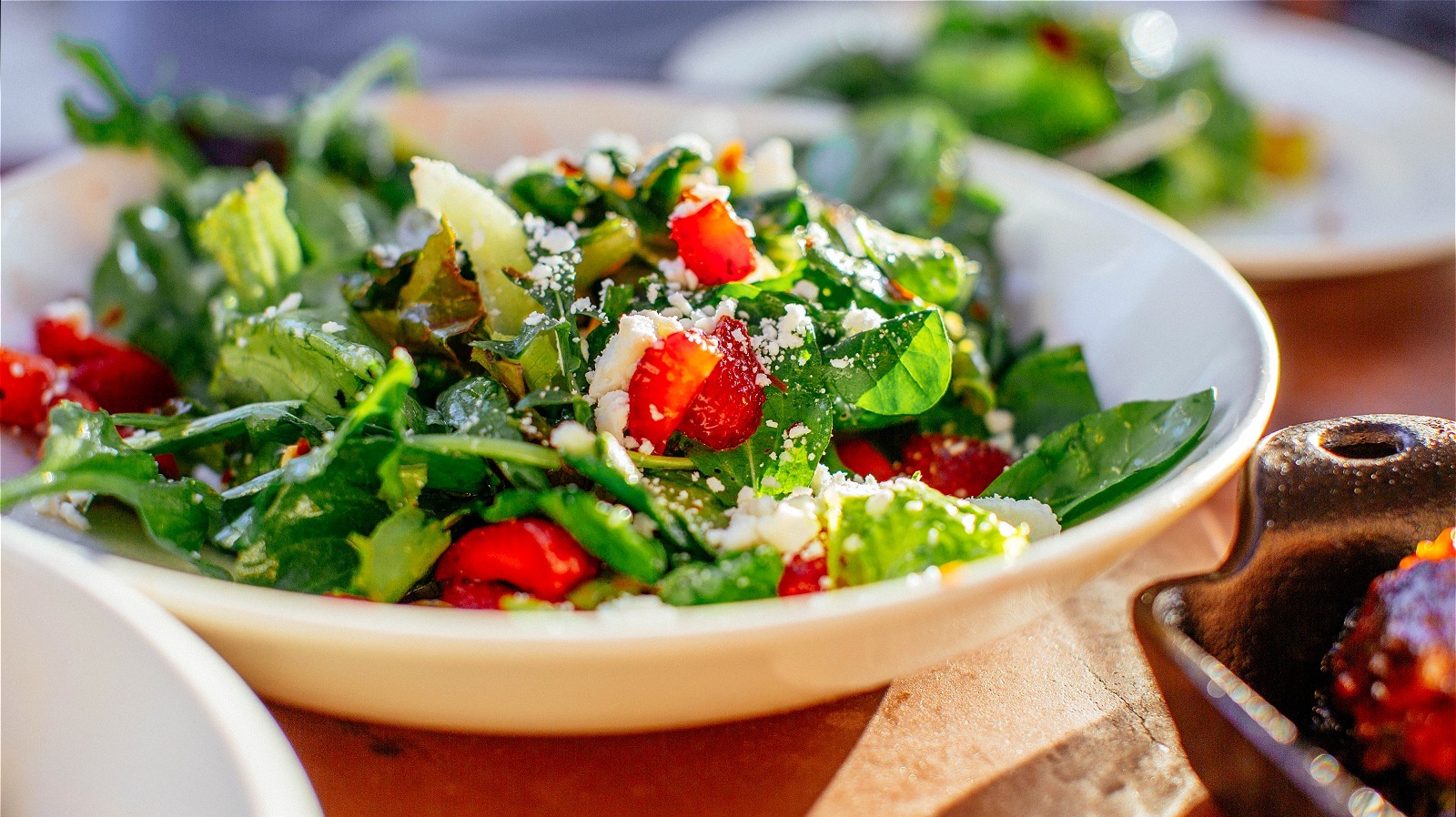 The Key For A Crisp Chopped Salad Is All About The Timing - Vimarsana News