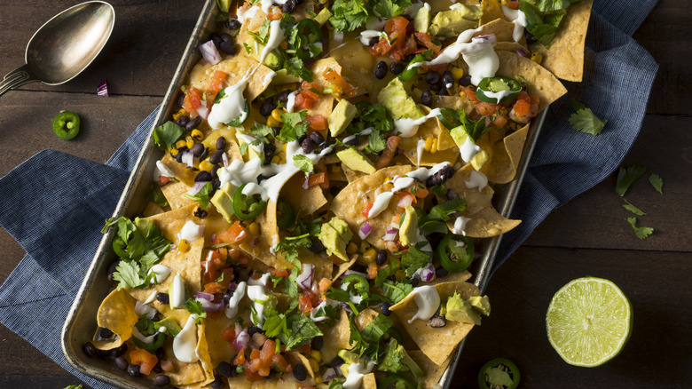 Loaded sheet pan nachos
