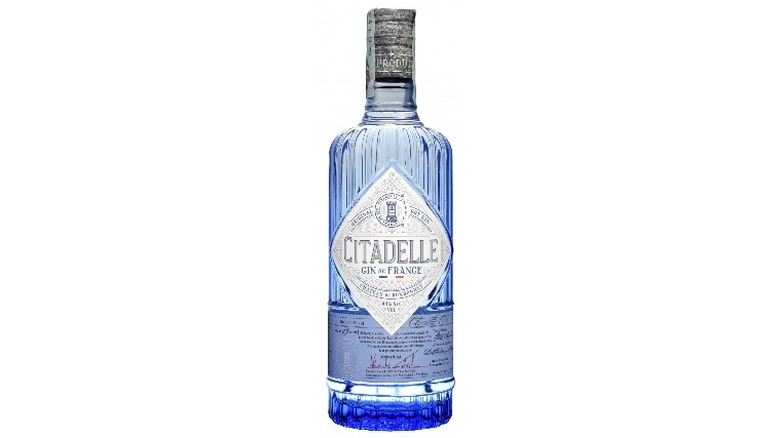 Citadelle Gin bottle